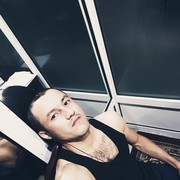  ,   Khan, 33 ,     , c 