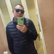  Jouy-en-Josas,  , 24