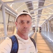  ,   Artur, 43 ,   ,   
