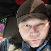  ,  Amanbek, 40