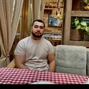  ,  Abror, 32