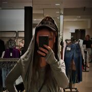   ,   Lana, 43 ,   ,   , c , 
