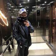 ,  Myrzik, 27