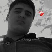  ,  Kamron, 23