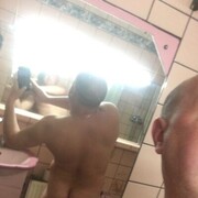  ,  Aleks, 40