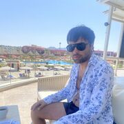  ,   Artur, 33 ,   ,   