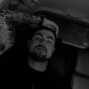  ,   Anton, 32 ,  