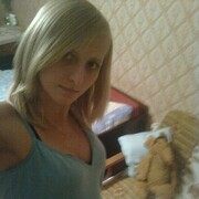  ,  Viktoria, 34