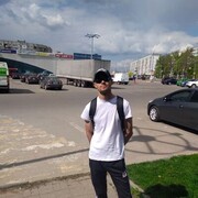  ,  Aleks, 25