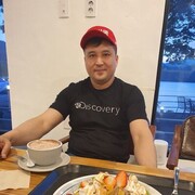  ,   John, 40 ,   ,   