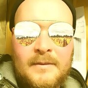  ,  Denis, 40