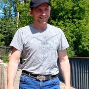 ,   Stas, 44 ,   ,   