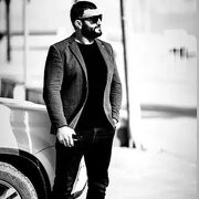  ,   Armen, 32 ,   ,   