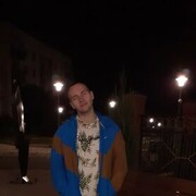  ,  Aleks, 28