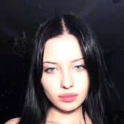 ,  Valeria, 19