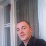  ,   Maxim, 39 ,  