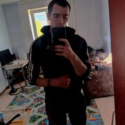 ,  Dima, 19