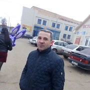  ,   Rafael, 49 ,   ,   