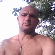  ,  Dima, 40