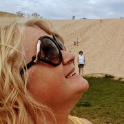  ,   Lora, 61 ,     , c 
