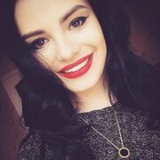  ,   Julia, 31 ,   