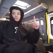  ,  Akbar, 25