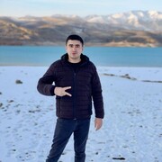  ,   Ali, 32 ,   ,   