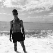  ,   Vladislav, 21 ,   ,   , c , 