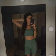  , 