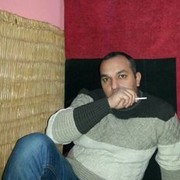  ,  Ali, 40