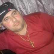 ,   Artur, 42 ,   