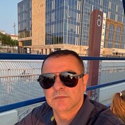  ,  Kamil, 43