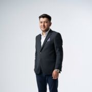  ,  Damir, 35