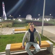  ,   Maxim, 33 ,   ,   , c , 