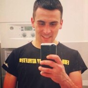  ,  Petro, 30