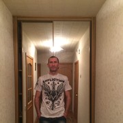  ,   Viktor, 55 ,   