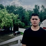  ,  Javlon, 24