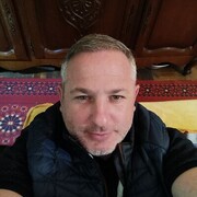  ,   Levani, 39 ,  