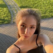  ,  Elizabeth, 18