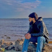  ,  Izzy, 24