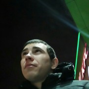  ,  Viktor, 31