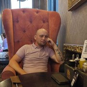  ,  Maksim, 35