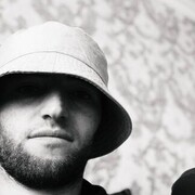   ,  Ali, 30