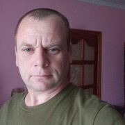  ,  Brend, 44