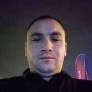  ,  Sasha, 35