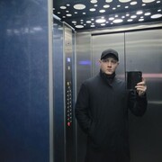  ,  Ruslan, 32