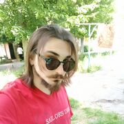  ,  Andrei, 28