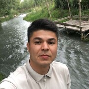  ,  Azizbek, 31