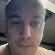  ,  Yamil, 42