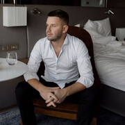  ,   Nikolas, 33 ,   ,   , 